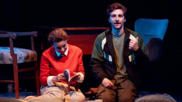 „Vocea dinlăuntru” - sănătatea mintală în mediul artistic, tema spectacolului regizat de Laurențiu Rusescu, cu Mirela Oprișor și Carol Ionescu