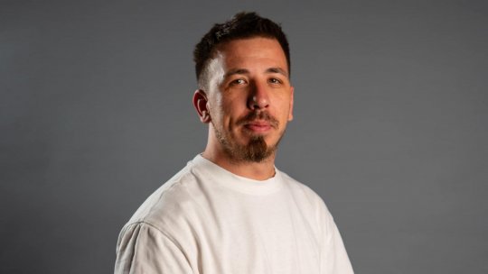 „Teatrul de animație îți oferă posibilitatea să te joci cât mai mult” — Ștefan Craiu despre Centrul Independent pentru Arta Animației