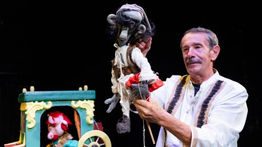 Culise sonore. „În rolurile ofertante nu te simți împăiat” - Dan Hândoreanu, actor păpușar la Teatrul Gong