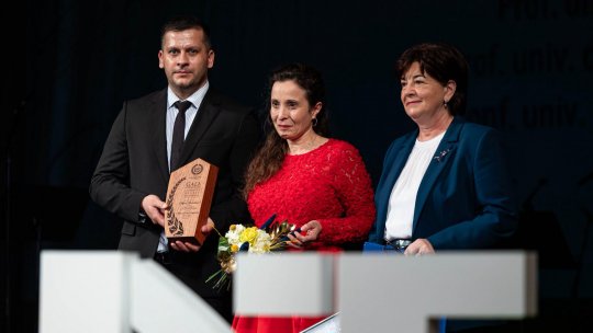 Adina-Elena Segneanu: Pentru cercetare este nevoie de pasiune, hotărâre, răbdare, determinare și capacitatea de a lucra în echipă