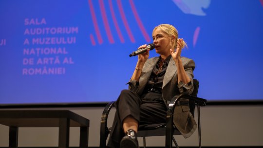 Emmanuelle Béart, invitată la Radio România Cultural