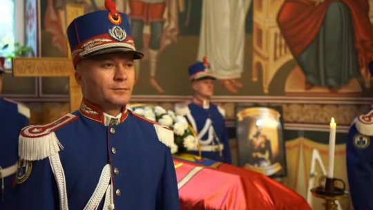 Sicriul cu rămăşiţele pământeşti ale lui Grigore Alexandru Ghyka, depus la Palatul Cotroceni