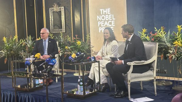 Maria Corina Machado - conferință de presă la Grand Hotel din Oslo