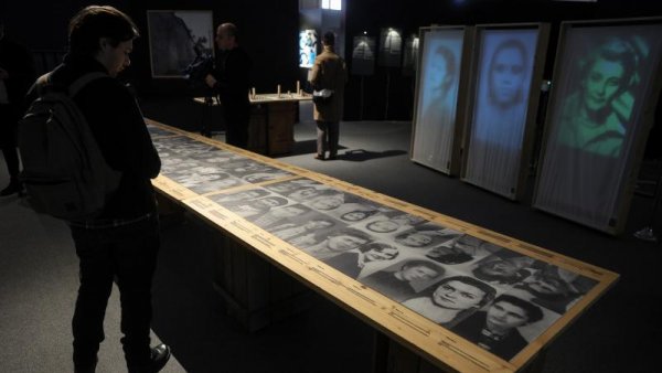 „Dușmance ale poporului” la MNIR