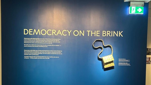 Conferința de presă a Corinei Maria Machado, laureată a premiului Nobel pentru pace de anul acesta a fost amânată