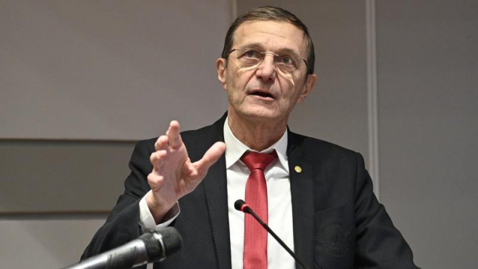 Ioan Aurel Pop: “Pentru prestigiul instituției și, deopotrivă, pentru prestigiul scriitorului Mircea Cărtărescu, ar fi bine să fie membru în Academia Română”