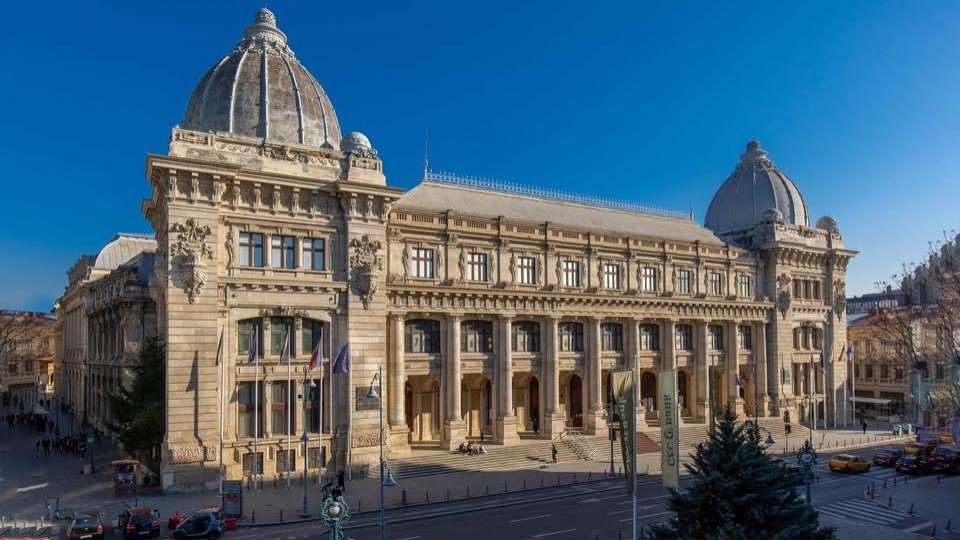 Despre prezentul și viitorul muzeului. Invitat, dr. Ovidiu Țentea, manager interimar al Muzeului Național de Istorie a României