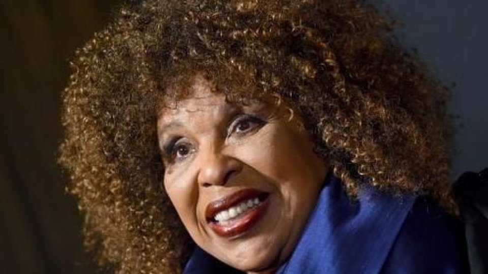 Roberta Flack, vocalista R&B din anii '70, cunoscută pentru „Killing Me Softly”, a murit la 88 de ani