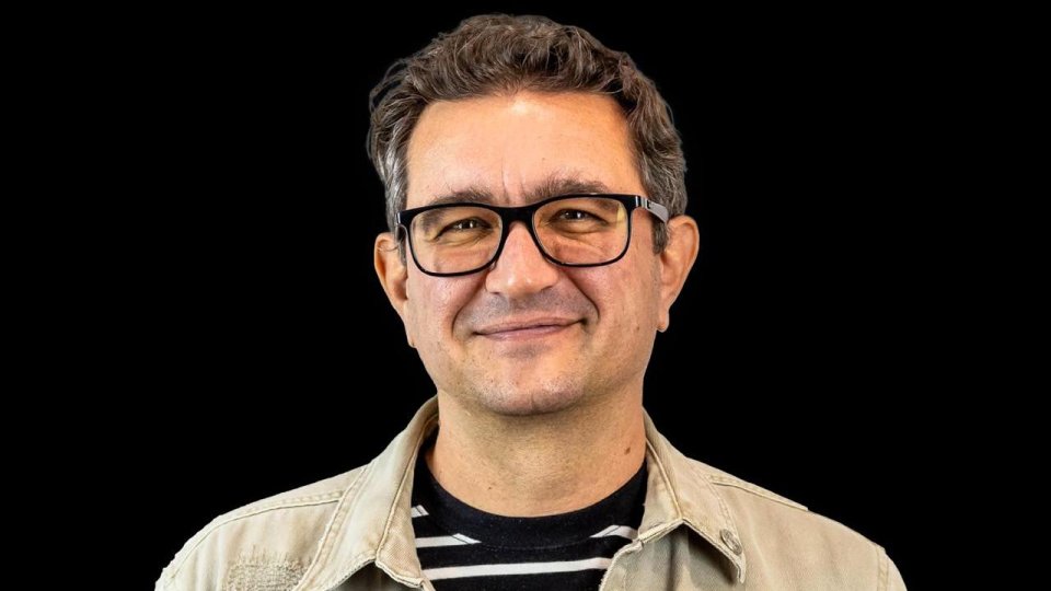 Cristian China Birta, profesor de digital market: ”Dacă tu nu ai grijă să îți ocupi locul pe social media, o vor face alții rău, pentru tine”
