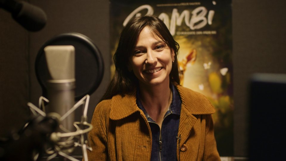 Dana Rogoz spune povestea lui Bambi într-un film live action unic: „Bambi, o poveste din pădure”, din 11 aprilie în cinematografe