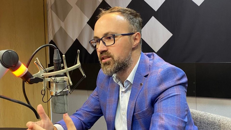 Timpul prezent - Noua dinamică a relațiilor transatlantice - o discuție cu Robert Lupițu