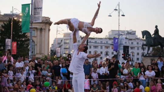 Din 12 aprilie, Bucureștiul redevine scenă urbană  Află programul primului weekend „Străzi deschise – București, Promenadă urbană”