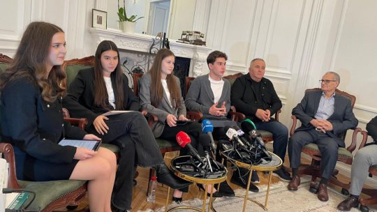 Patru tineri de 17 ani lansează Asociația „Prin tine faci bine” pentru promovarea donării de organe