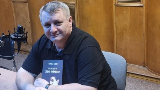 VIOREL ILIȘOI: “De poetul Cezar Ivănescu m-am apropiat în adolescență, când am citit, prima oară, poeziile lui. A fost una dintre acele lecturi care te marchează din prima”