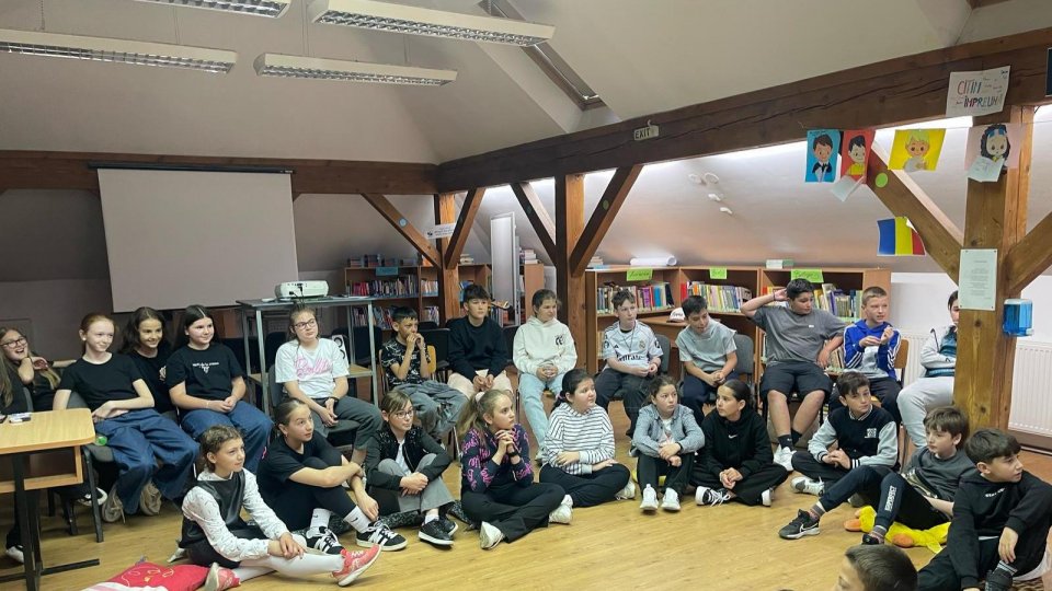 Raluca Țăreanu, profesor - documentarist: ”Copiii se duc în primul rând pe internet și nu întotdeauna este veridică acea informație”