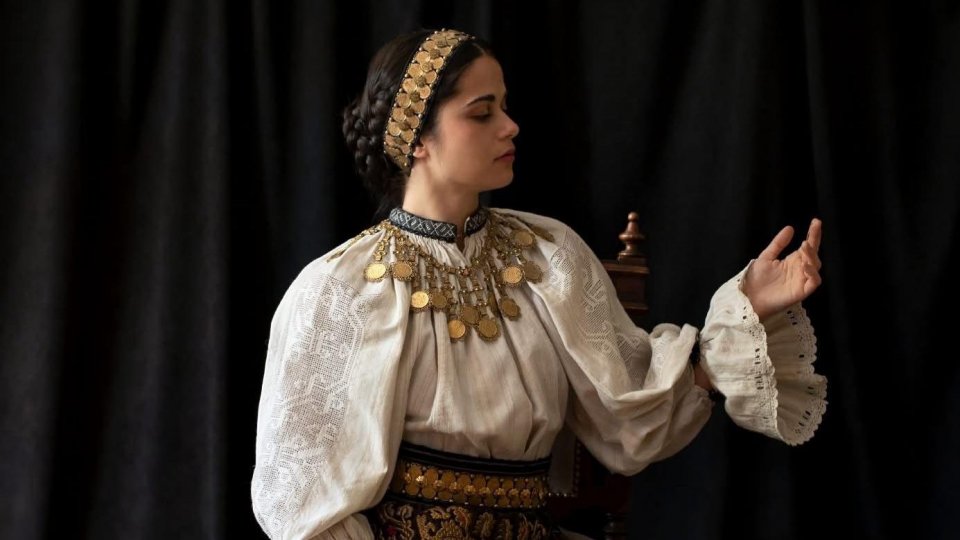 Oprege, chiţele şi cotrânţe din „Grădina Raiului”