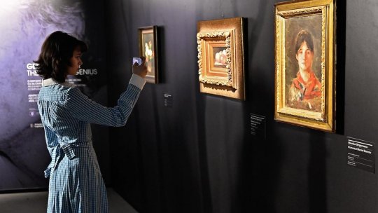 Art Safari lansează #SăptămânaFărăTelefoane - un manifest pentru deconectarea de la ecrane și reconectarea cu arta în timpul vizitelor în expoziții