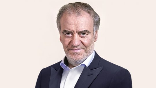 Concertul dirijorului Valery Gergiev, anulat în Italia din cauza presiunii publice și a legăturilor sale cu Vladimir Putin