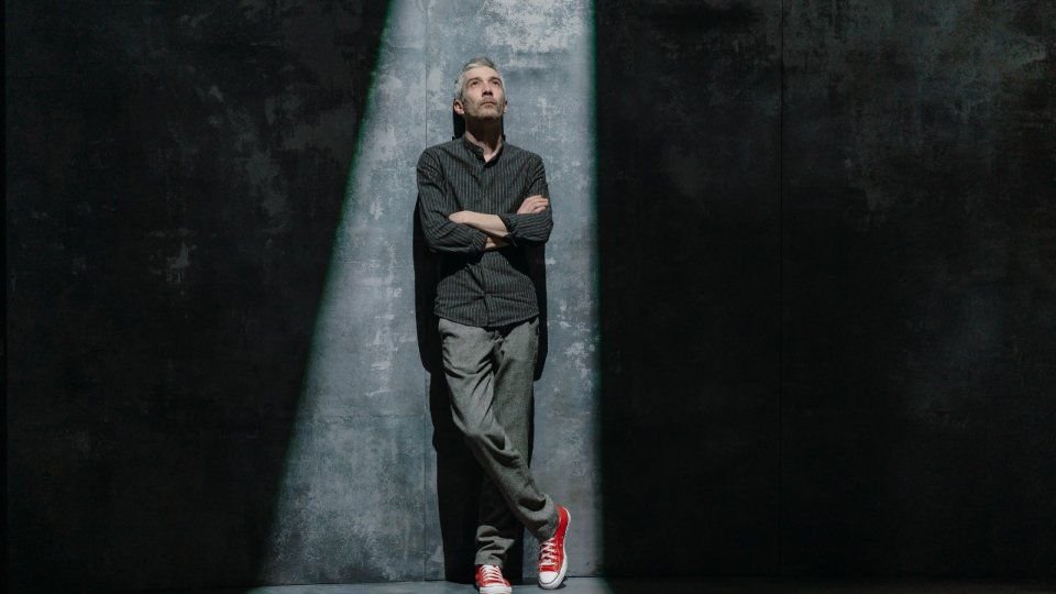 “Nu am venit aici să țin de scaun. Vreau să las ceva bun în urmă” - Vlad Corbeanu, manager interimar al Teatrului Stela Popescu