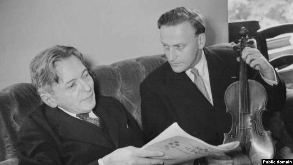 Elevul lui Enescu, legendarul violonist Yehudi Menuhin, a fost prezent de patru ori pe scena Festivalului Internațional George Enescu