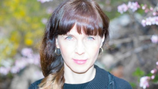 Culise sonore. „Curatorul are grijă de artist, de expoziție, de public” — Anca Verona Mihuleț