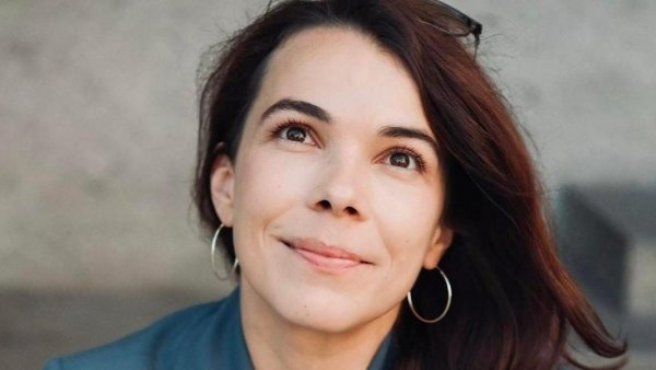 Culise Sonore. Regizoarea Petra Rațiu despre teatru ca spațiu al întâlnirilor, al jocului și al încrederii