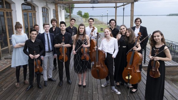 Educație muzicală prin excelență: programul de burse SoNoRo Interferențe împlinește 20 de ani