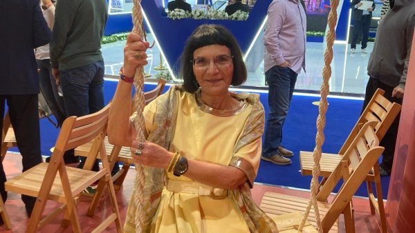 Ioana Pârvulescu: „Faptul că România, o țară din Europa, nu cea mai cunoscută, este invitată de onoare la târgul acesta uriaș de la Cairo mi se pare un lucru extraordinar și arată că nu e totul pierdut”