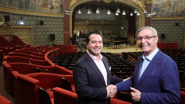 Orchestra Filarmonicii George Enescu anunță numirea lui Robert Treviño în calitate de dirijor principal începând cu Stagiunea 2026–2027