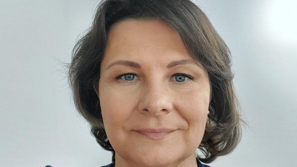 Mihaela Dinu, psiholog: „Violența extremă nu se întâmplă din senin. Trebuie să fim atenți la orice semnal pe care ni-l dă copilul”