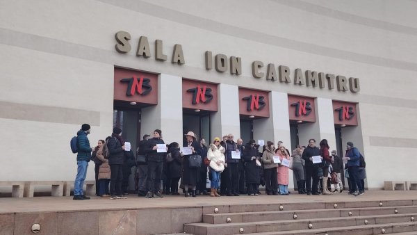 Ministrul Culturii retrage proiectul-pilot care urma să normeze munca artiștilor și să impună pontajul zilnic pentru actori