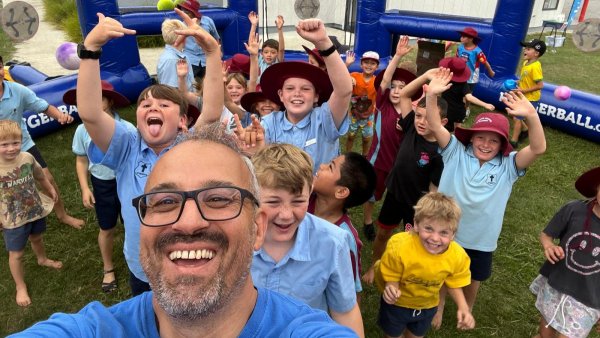 „Succesul emigrării e în cât de deschis ești la o cultură nouă, fără să o renegi pe a ta” - Andu Iordache