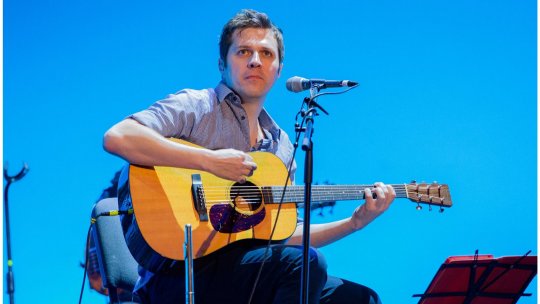 De la book club la bibliotecă: pariul cultural al Trupei Byron