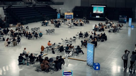 Primul hackathon din România organizat într-un terminal de aeroport are loc la Oradea