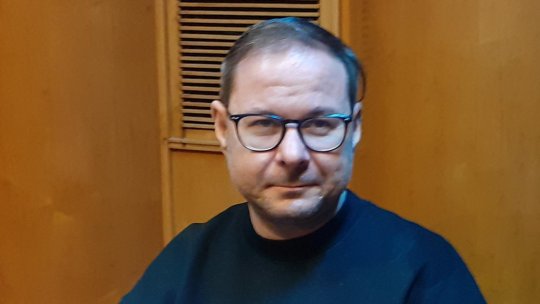 În perioada 2-6 februarie, invitatul emisiunii „Vorba de cultură” este scriitorul și criticul literar COSMIN CIOTLOȘ
