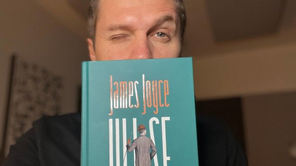 Dan Byron: „Percepția noastră este diferită și cu cât mai ambiguă e o operă, cu atât mai multe păreri pot exista despre ea”