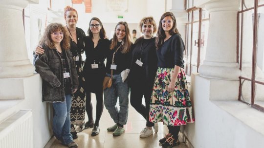 Oana Drăgulinescu: „Trăim într-un context socio-politic în care trauma, abandonul, lipsa de responsabilitate socială sunt din ce în ce mai prezente”