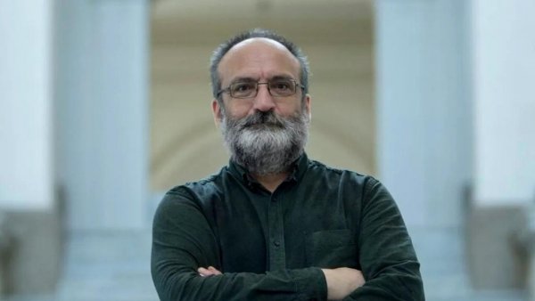 A murit Victor Kapra, redactor-şef adjunct la Ziarul Financiar