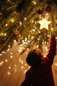 Orașul vorbește cu psihoterapeuta Cristina Călărășanu: Crăciunul ca trăire sau ca o interfață? De la idilic la autentic