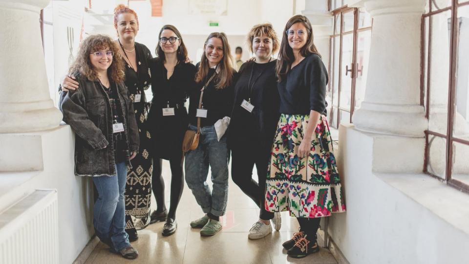 Oana Drăgulinescu: „Trăim într-un context socio-politic în care trauma, abandonul, lipsa de responsabilitate socială sunt din ce în ce mai prezente”