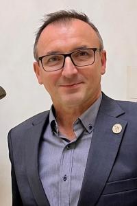 Orașul care m-a făcut. Robert Șerban despre Drobeta-Turnu Severin: „Este orașul în care am debutat ca cititor, în care mi-am format sensibilitatea și am învățat să fac binele”