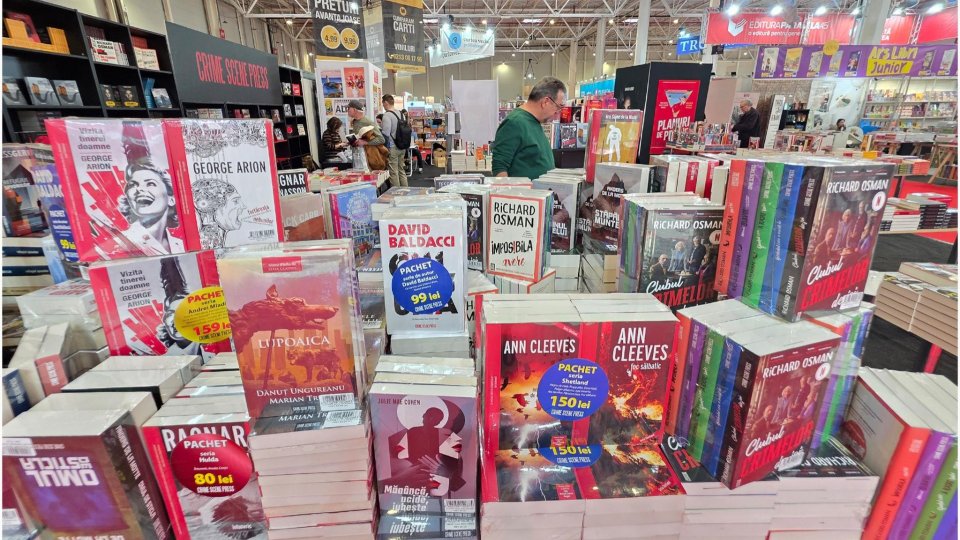 „Lectura e singura formă de dependență constructivă” – Orașul Vorbește cu trei cititori pregătiți de Gaudeamus