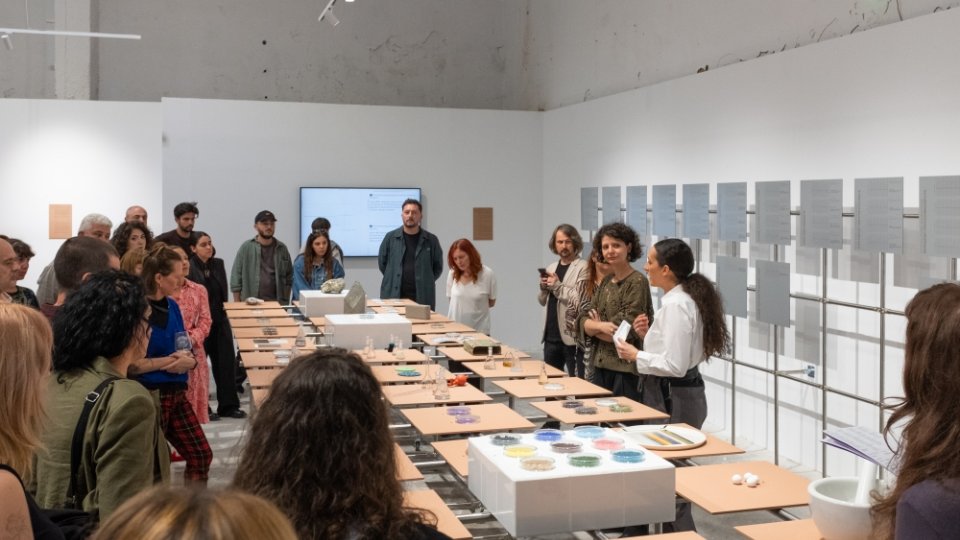 „Legături chimice”, la Faber Timișoara – designul întâlnește industria