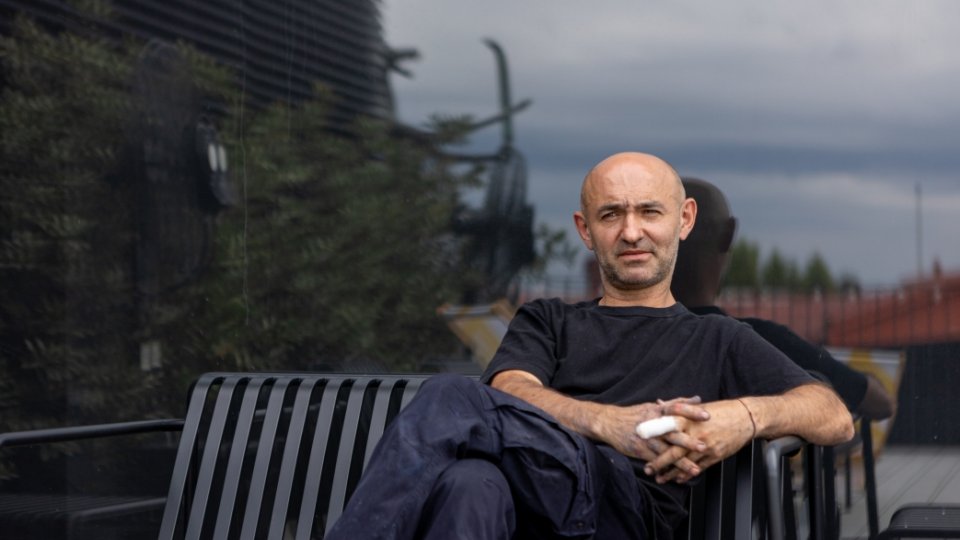 „Vrea cineva să fie eu?”, „un schimb ipotetic de papuci” cu Dumitru Gorzo
