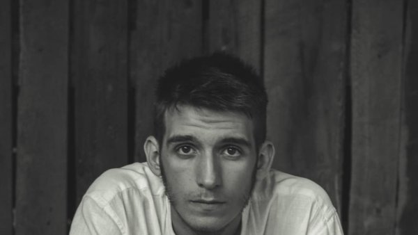 Kilometrul 0 -  GEORGE APETREI