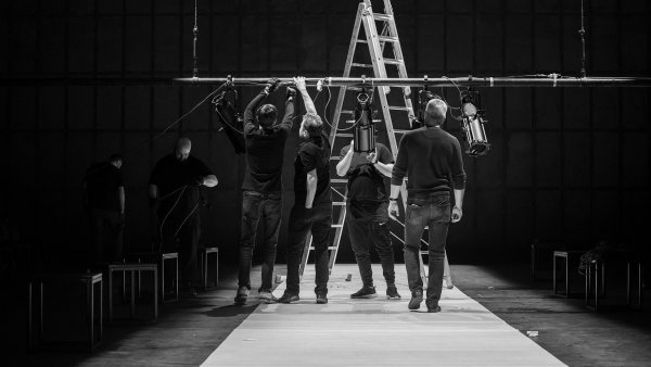 „FNT 2025. TE PRIVEȘTE!” - Festivalul Național de Teatru ajunge la ediția a 35-a, între 17 și 26 octombrie la București