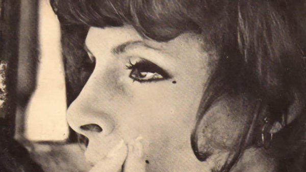 Pe măsură ce moda și obiceiurile s-au schimbat, vocea ei intimă și fermecătoare a rămas un simbol al autenticității emoționale în muzica italiană.