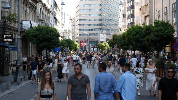 Dans, expoziții și concerte de percuție, în acest weekend pe Calea Victoriei la „Străzi deschise – București”