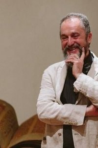 Liviu Mocan - „Atelierul este templul meu (...) Este un templu în care eu intru pentru a mă conecta cu universul”