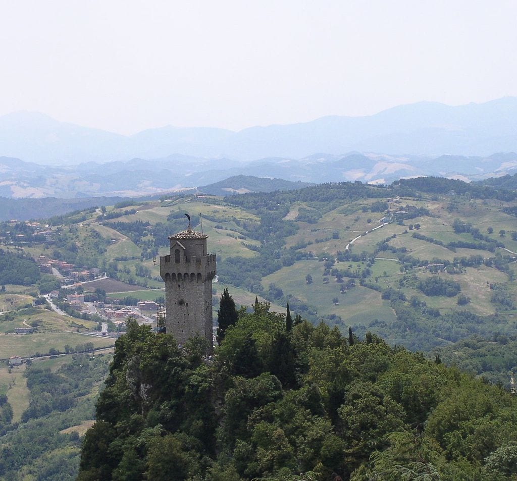 SAN MARINO - San Marino 12 - Montale